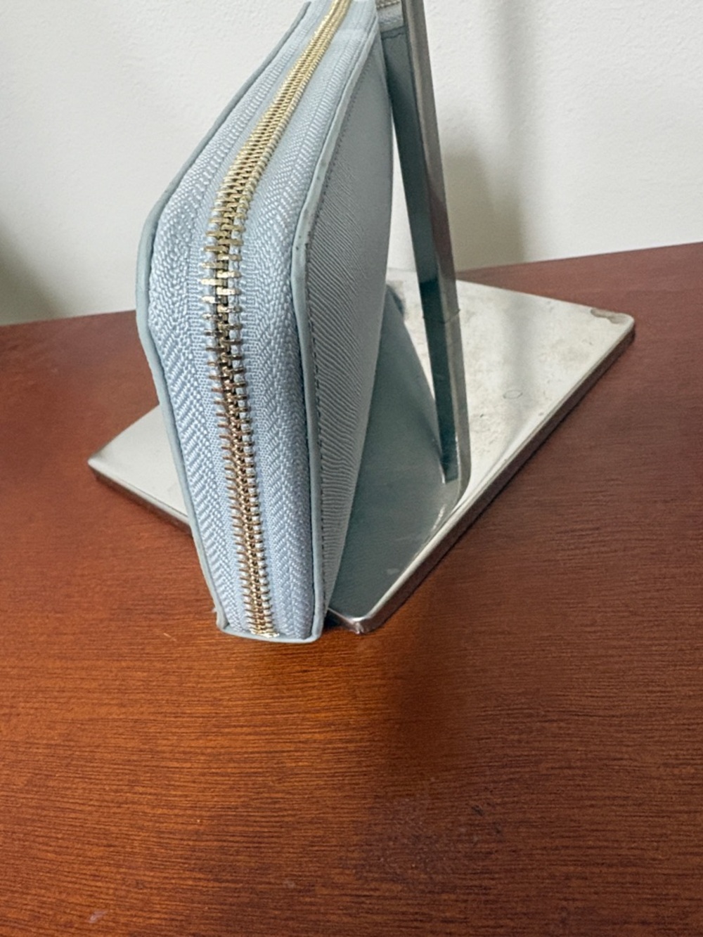 Mario Valentino pale blue wallet with card - Picture 3 of 9